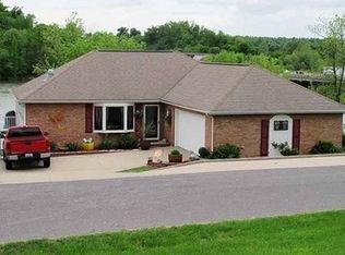 274 Lake Scene Dr, Eddyville, KY 42038