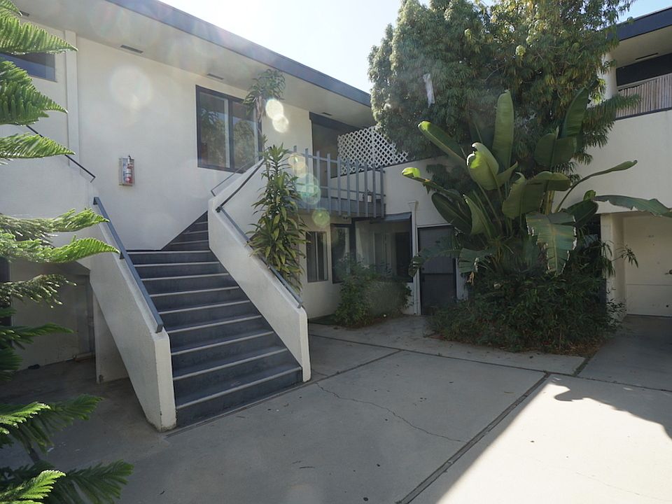 1st image of 1233 Barry Ave APT 102