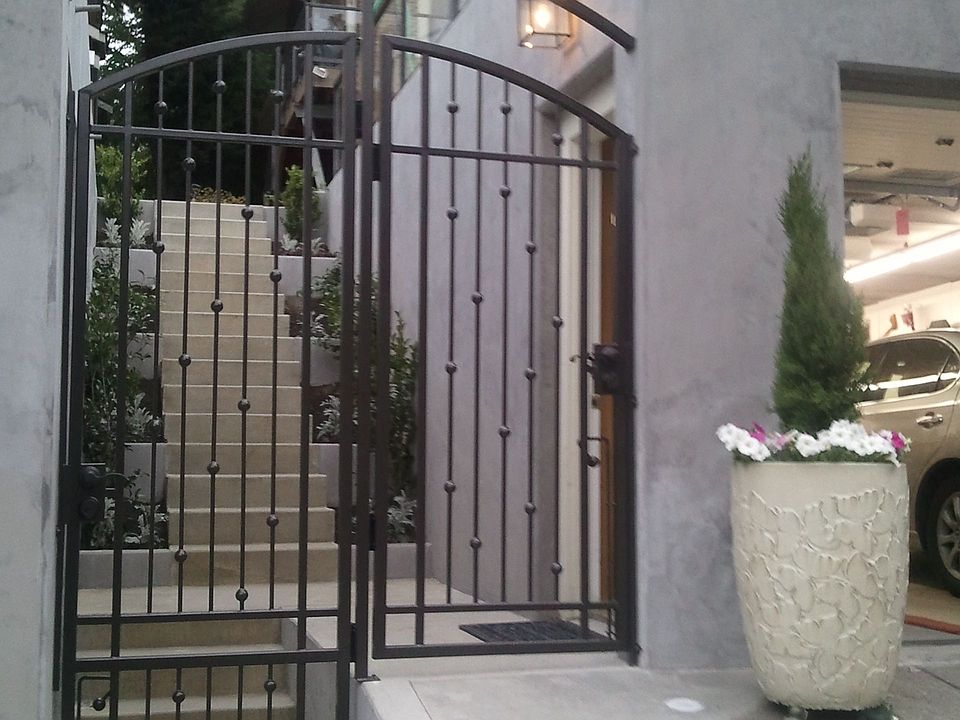 Alley access 