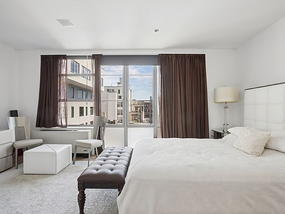 5th image of 49 N 8th St APT 6A