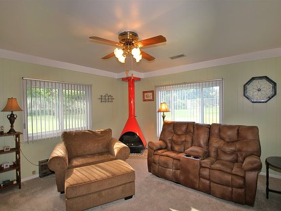 5th image of 2631 W Westminister Ave