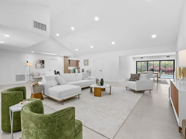 7571 Estrella Circle, Boca Raton, FL 33433
