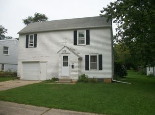 1134 W Cherry St, Cherokee, IA 51012