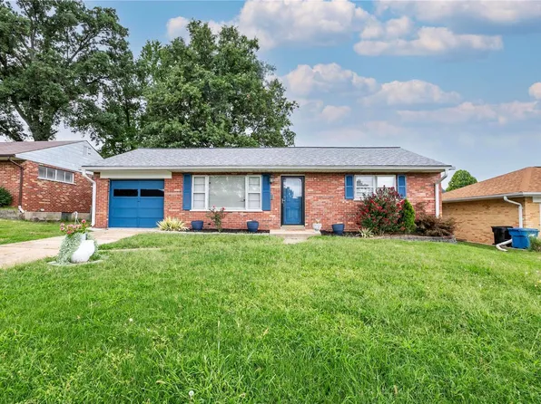 10937 Vargas Dr, Saint Louis, MO 63123