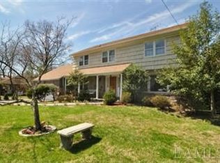 999 Weaver St, New Rochelle, NY 10804