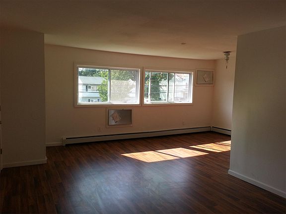 3rd image of 1741 N Gardiner Dr APT 14D