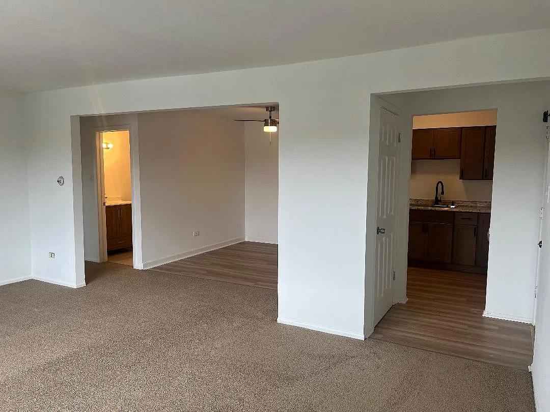 2 bed, 800 sqft, $1,750 — Photo 3