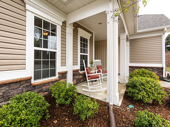 3rd image of 11061 Pine Valley Ct