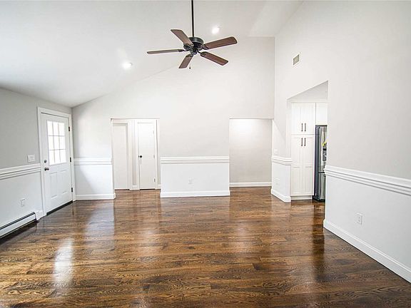 4th image of 170 Dayton Ave