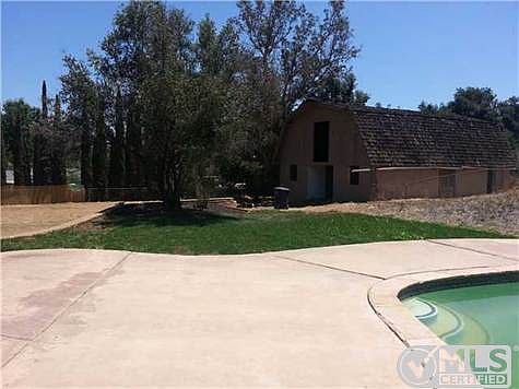 5th image of 400 S Citrus Ave