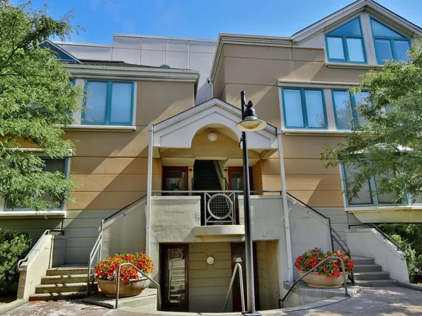600 Harbor Blvd Unit 1009, Weehawken, NJ 07086