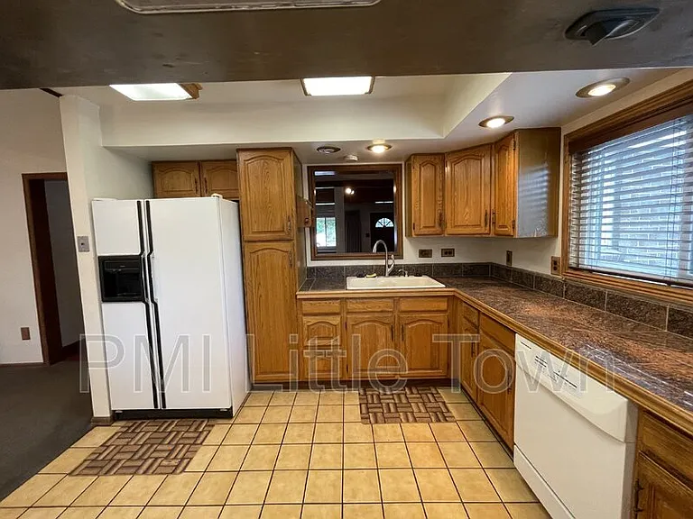 7893 Greenwood Blvd — Photo 6