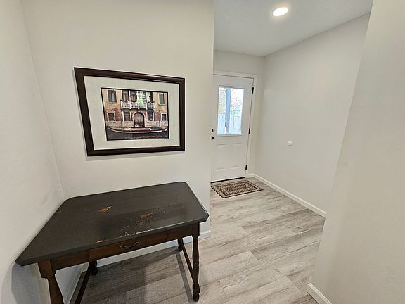 2nd image of 1220 Morningside Cir #1-3