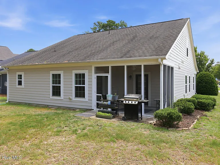 105 Moultrie Ln — Photo 30