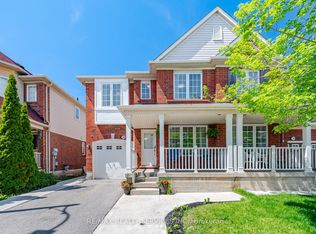 28 Ponymeadow Way, Brampton, ON L6X 0M3