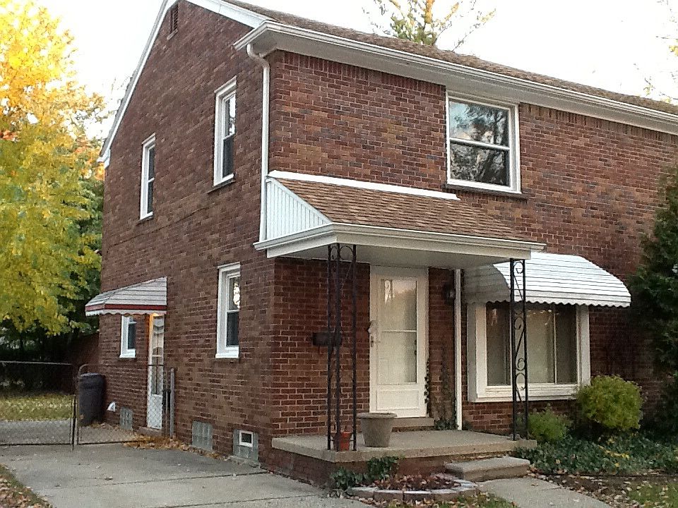 2nd image of 9033 Laurence Ave