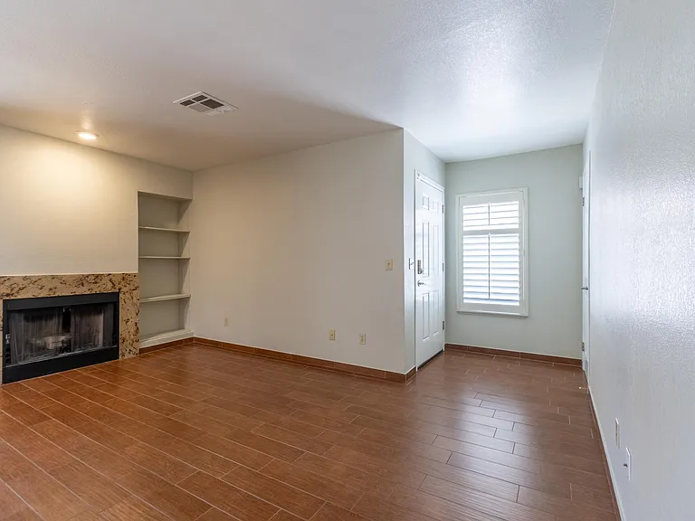 1321 Del Mar St #3 — Photo 1