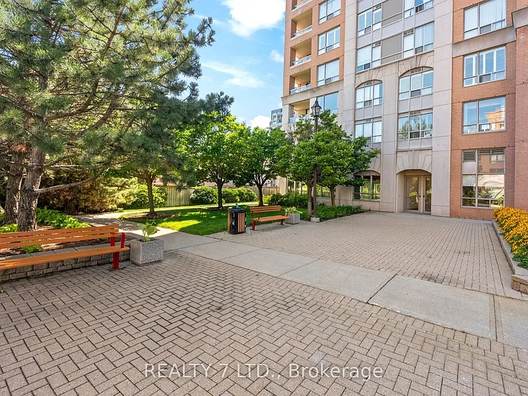 9 Northern Heights Dr #216 — Photo 3