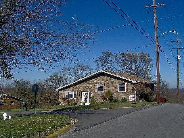 99 Seneca St photo 1