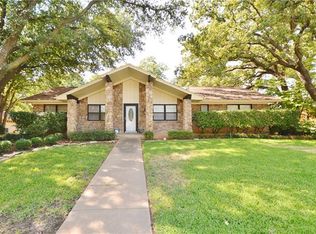 2108 Wilson Dr, Arlington, TX 76011