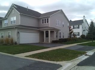 2867 Falling Waters Ln, Lindenhurst, IL 60046