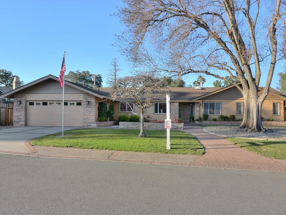 1st image of 20045 Winter Ln