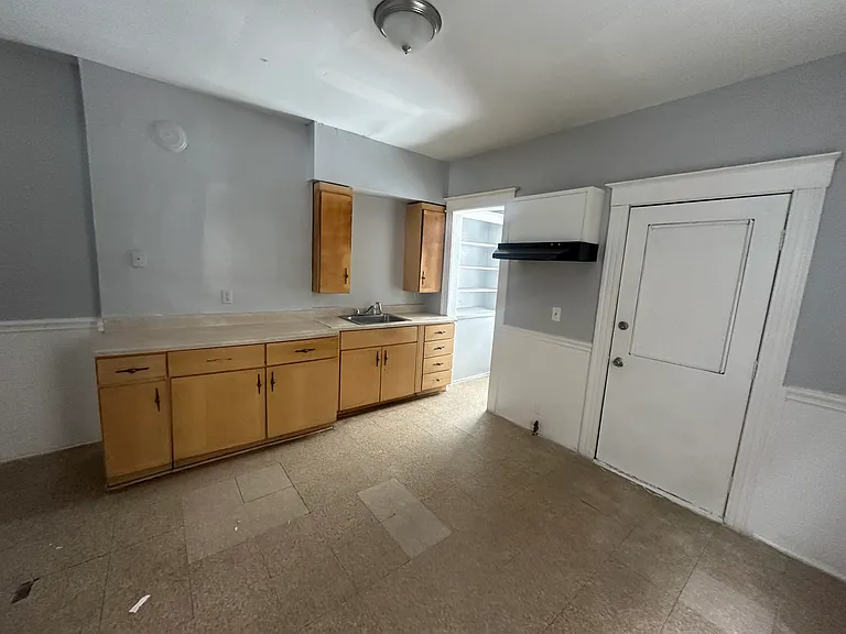36 Arch St #36 — Photo 4