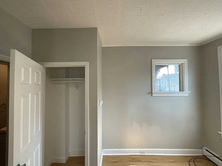 201 W North St — Photo 6