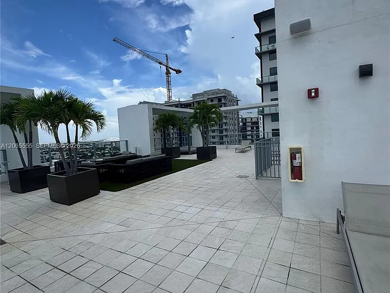 1010 SW 2nd Ave #607 — Photo 44