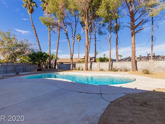 4th image of 4814 San Sebastian Ave
