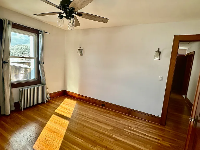 Rear bedroom