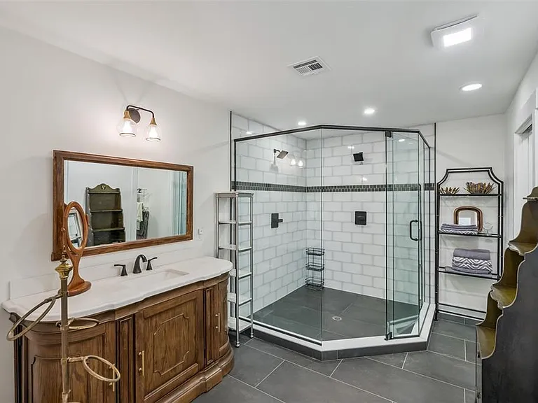 1304 Santa Rosa Ct — Photo 17
