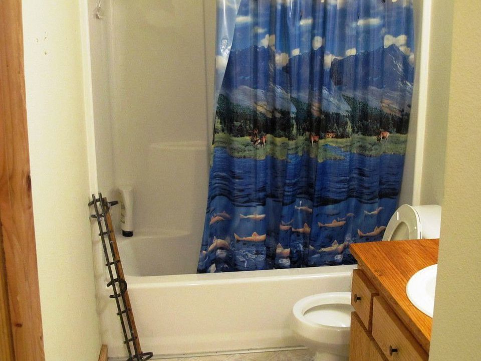 2nd image of 108 Mountain View Ln N