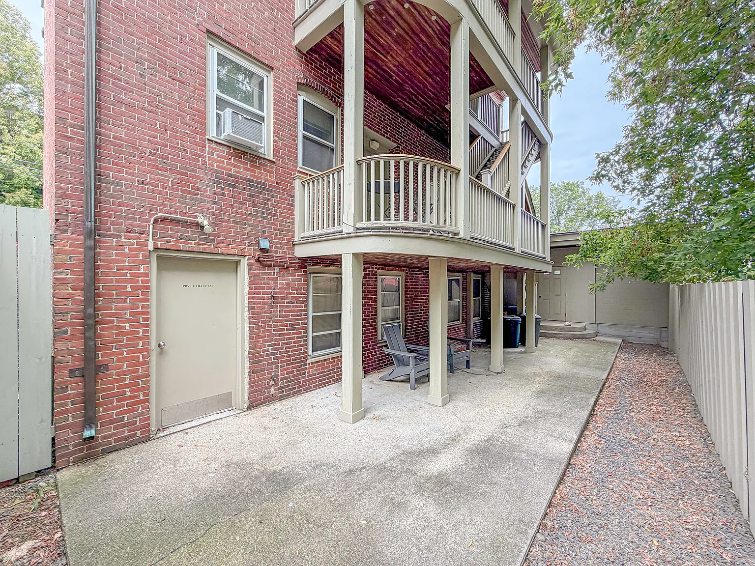1 bed, 634 sqft, $1,740 — Photo 4