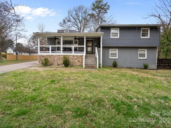 3501 Winterfield Pl, Charlotte, NC 28205