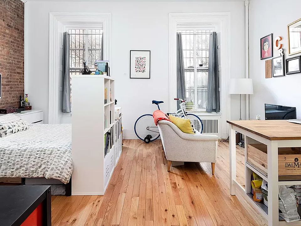 1st image of 139 Montague St #2A