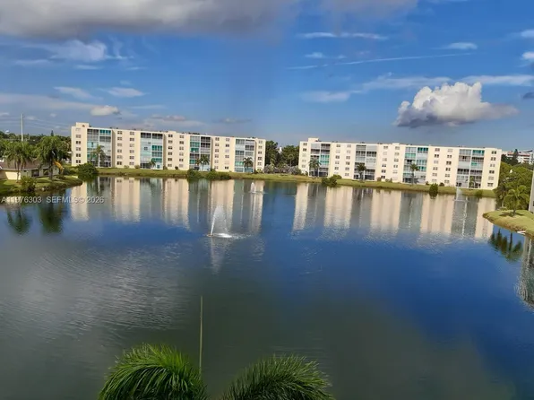 121 SE 3rd Ave APT 504, Dania, FL 33004