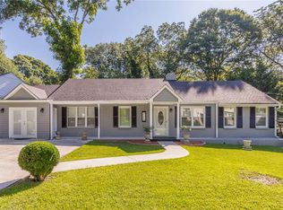 706 Campbell Cir, Hapeville, GA 30354