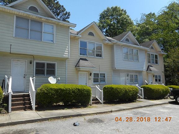 3rd image of 1142 Park St