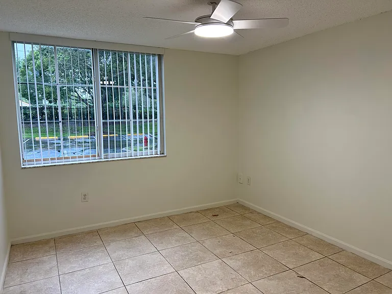 7872 Sonoma Springs Cir #103 — Photo 5