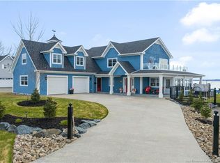 17 Patrick St, Saint Andrews, NB E5B2G7