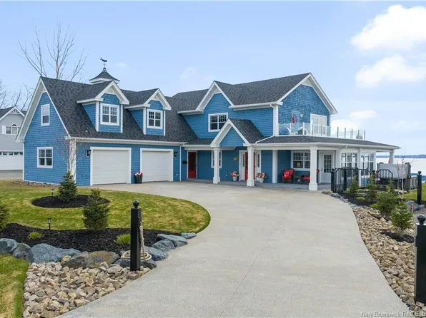 17 Patrick St, Saint Andrews, NB E5B 2G7