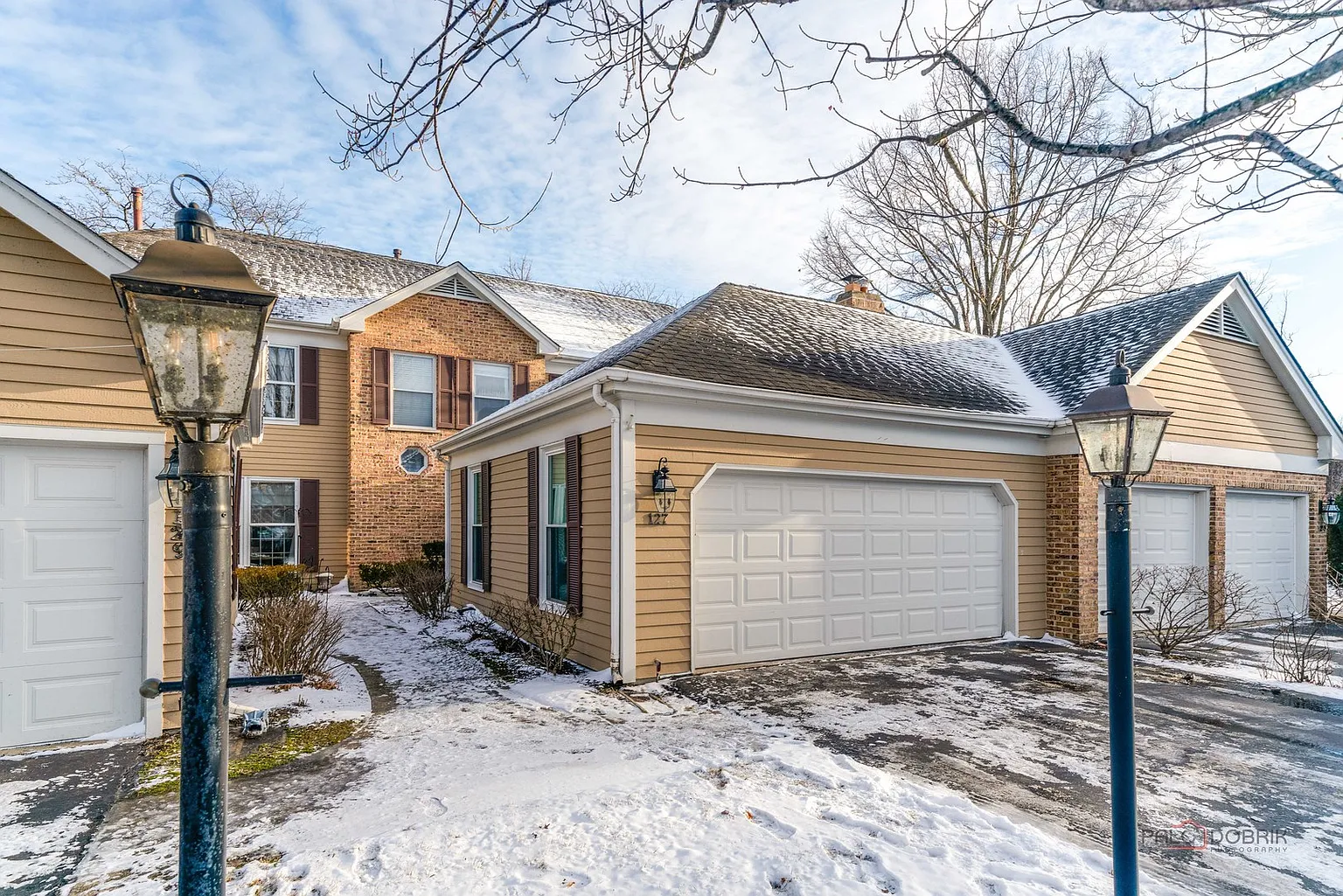127 Camden Ct photo 1