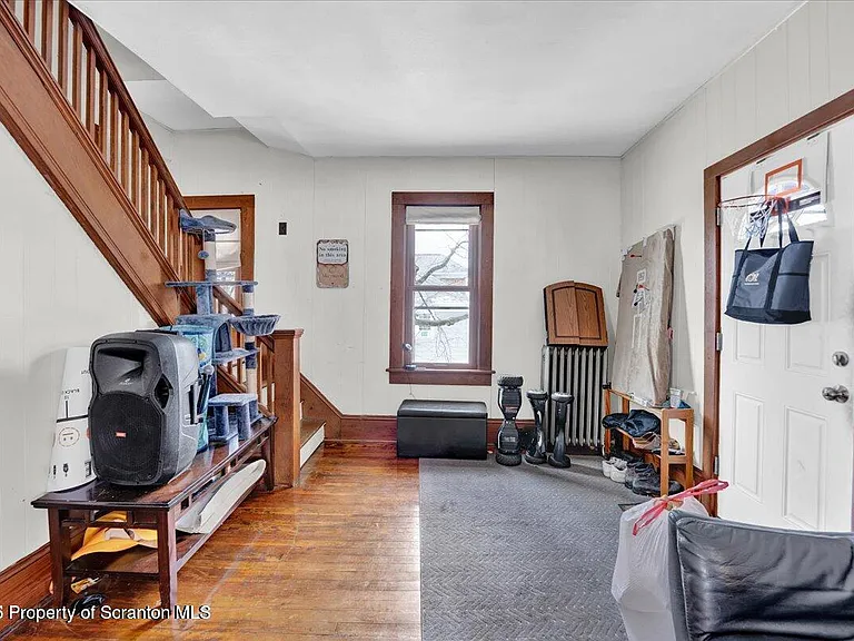 1026 Fairfield St — Photo 12