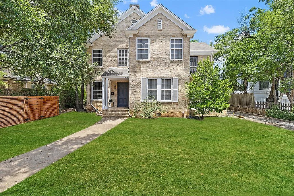 2 bed, 1.5 bath, 1481 sqft, $2,995 — Photo 1