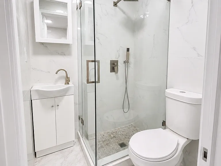 815 Willoughby Ave #1B — Photo 9