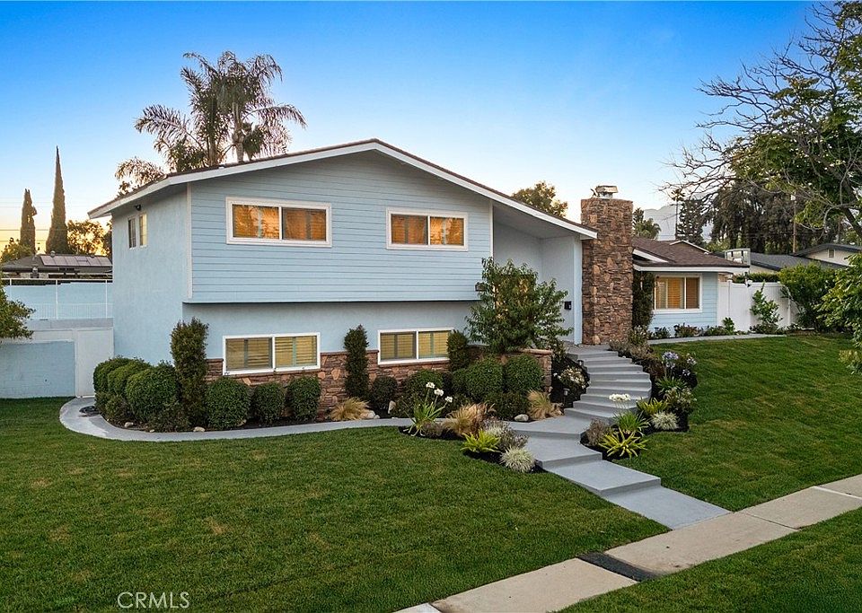 1st image of 1623 N Vallejo Way