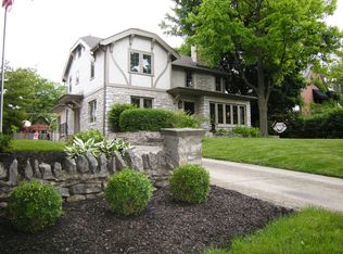 2266 Tremont Rd, Columbus, OH 43221