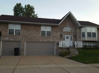 9 Hickory Ct, Arnold, MO 63010