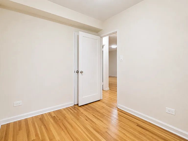 367 Avenue S #501 — Photo 8